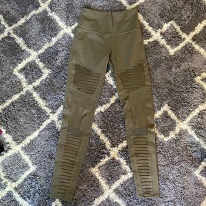 Alo leggings
